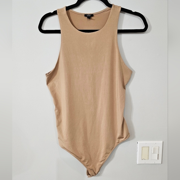 Express Body Contour Nude Bodysuit Size L - Picture 1 of 6